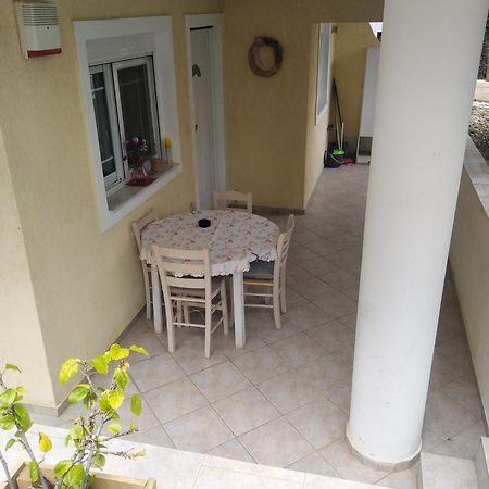 Stavros Apartments Artemida  Bagian luar foto