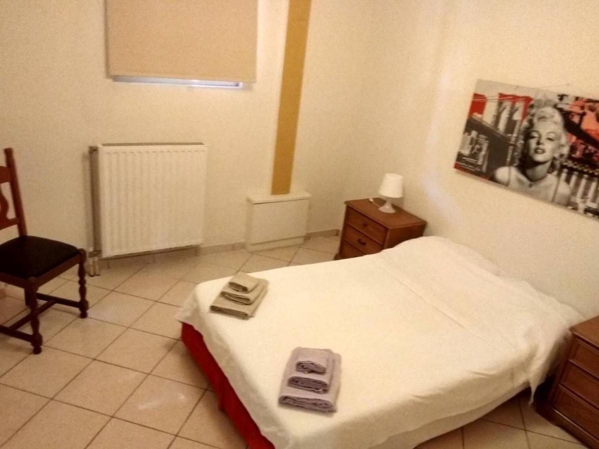 Stavros Apartments Artemida  Bagian luar foto