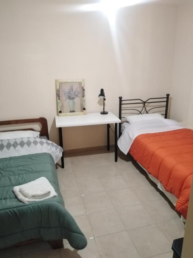 Stavros Apartments Artemida  Bagian luar foto