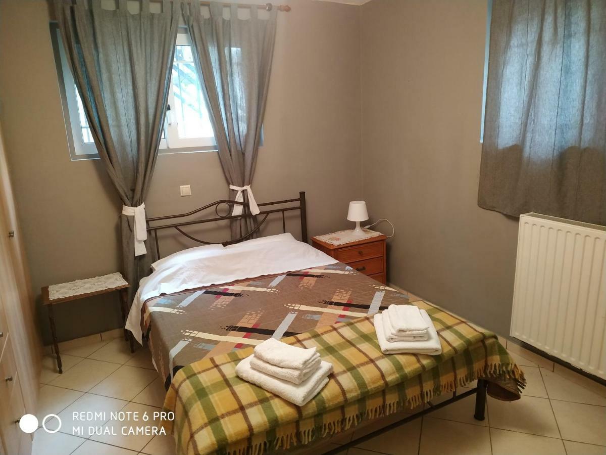 Stavros Apartments Artemida  Bagian luar foto