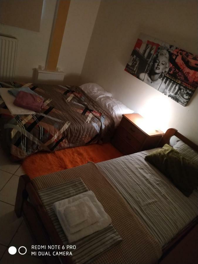 Stavros Apartments Artemida  Bagian luar foto