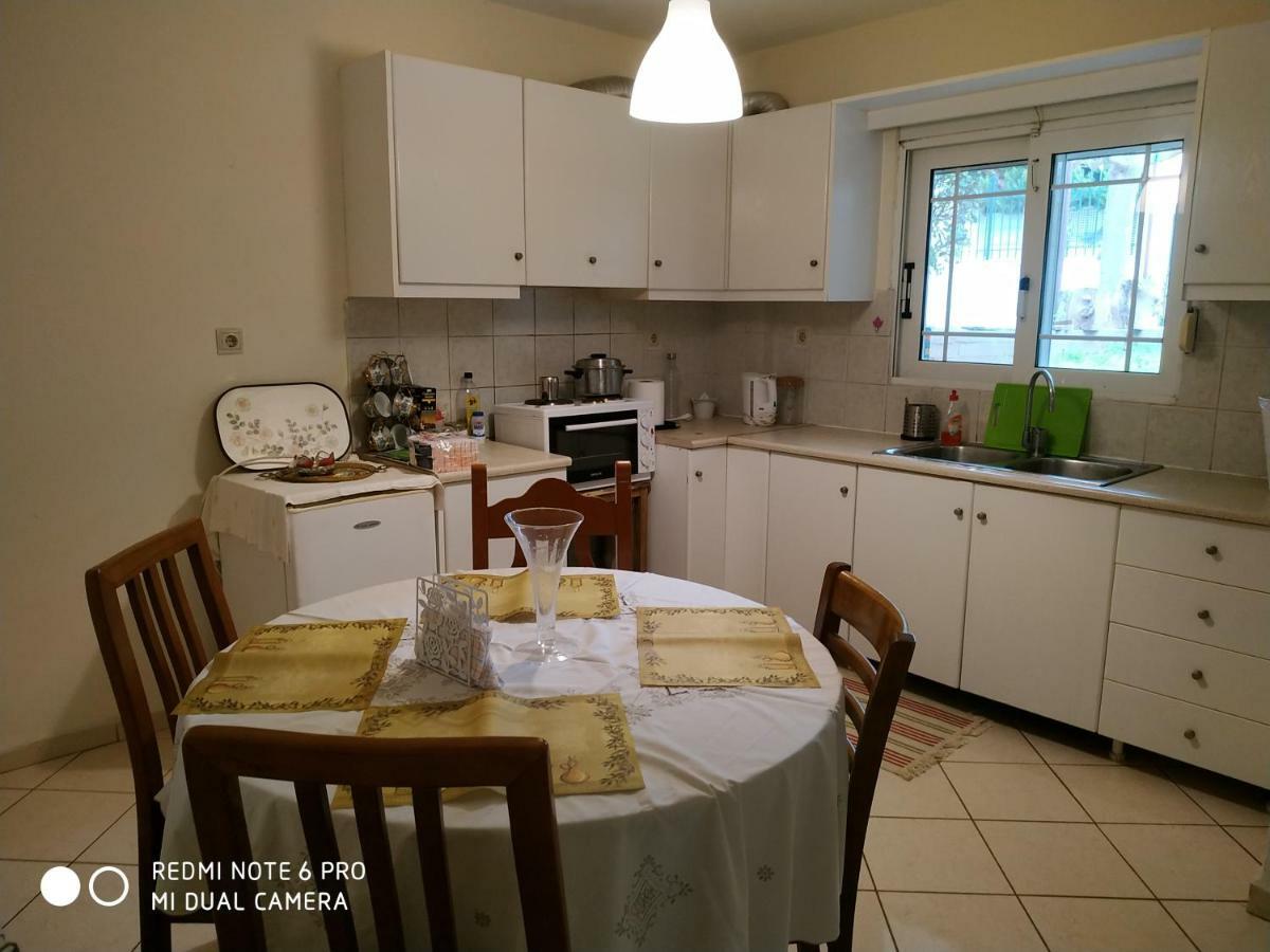 Stavros Apartments Artemida  Bagian luar foto